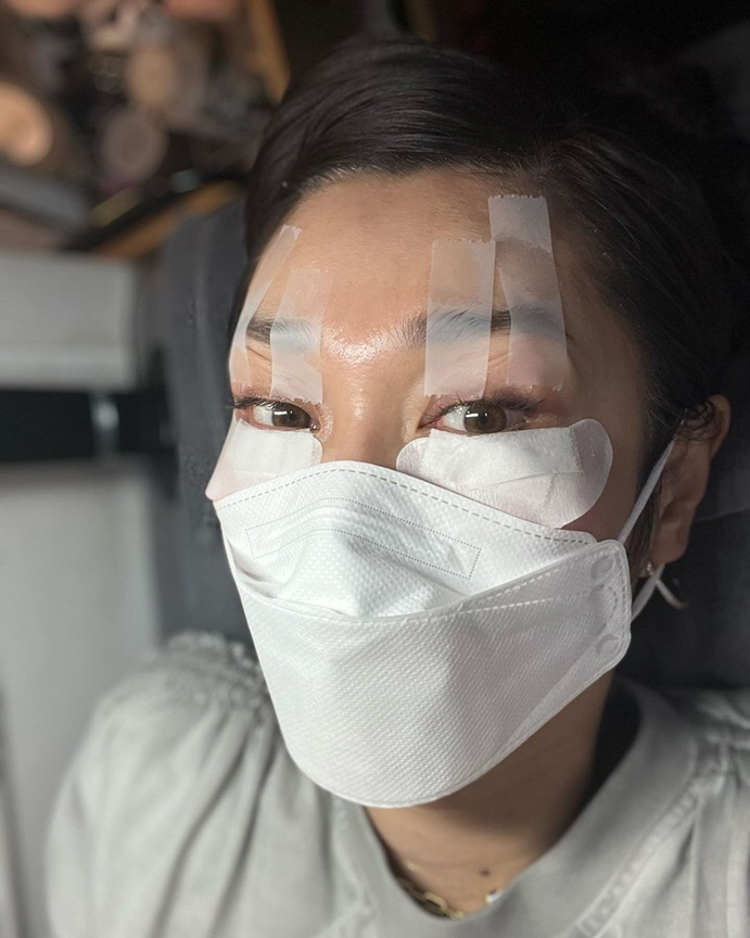 변정수, '속눈썹 연장 시술' 적나라하게 공개..드라마틱한 변화