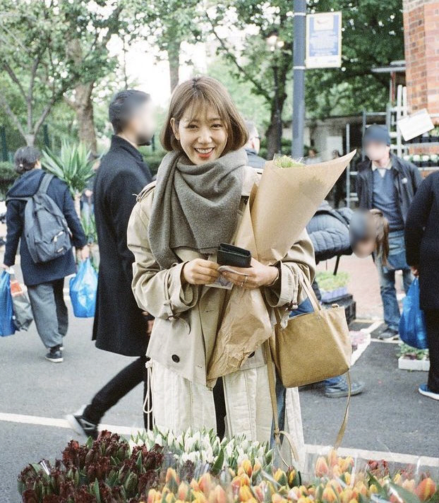 '최태준♥' 박신혜, 결혼 반지 끼고 꽃구경하는 '아들맘'...꽃보다 아…