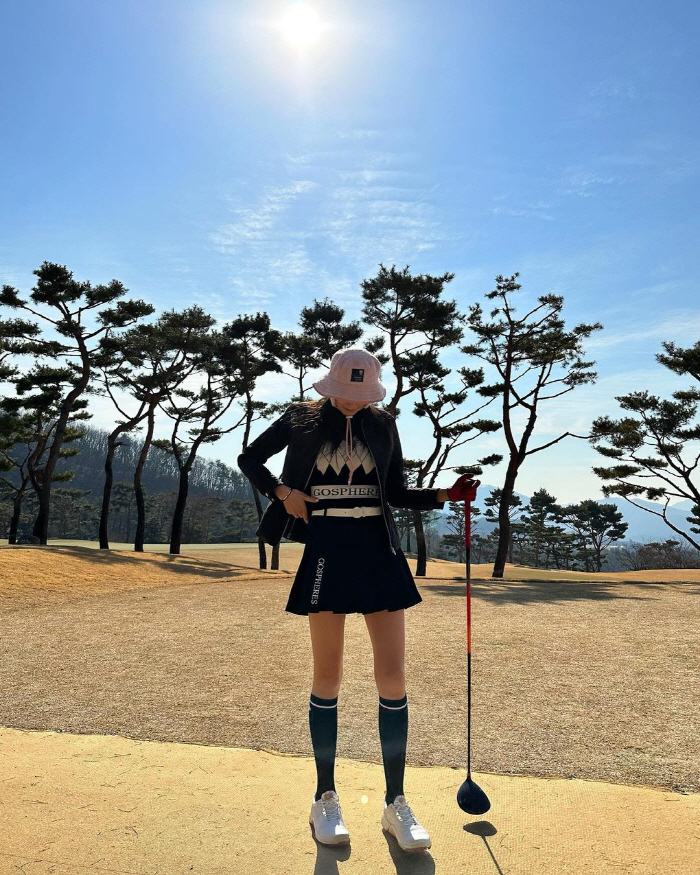 서하얀, ♥임창정보다 큰 176cm 황금 비율...CG아닌가요?