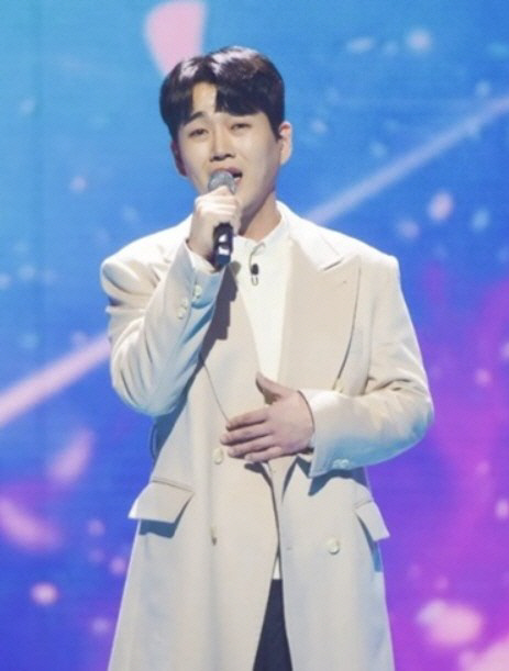 "목 조르고 배 차" 황영웅 '일진+학폭' 추가 폭로→전과 기록 공개(뒤…
