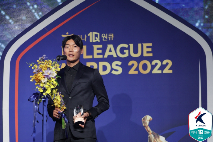 '김경민 선방쇼+아사니 결승골'광주, 수원 1대0 극적 제압