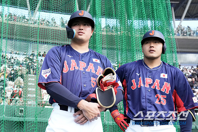 일본대표팀 주축타자 무라카미(왼쪽)와 오카모토. 사진출처=일본야구대표팀 홈페이지