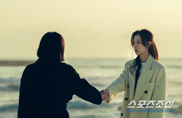 '빨간풍선' 서지혜·홍수현, 일출 바라보며 '우정 목걸이' 꺼내. 이상우…