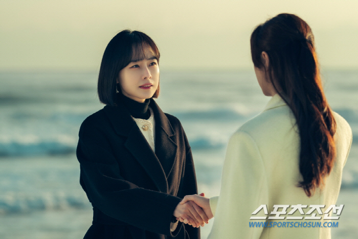 '빨간풍선' 서지혜·홍수현, 일출 바라보며 '우정 목걸이' 꺼내. 이상우…