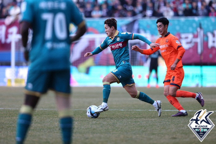 [현장 인터뷰]'캡틴' 주세종 "우리 축구에 대한 자신감이 있었다"
