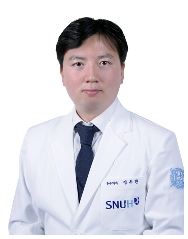 수술 후 갈비뼈 '찌릿한' 늑간신경통, 새 폐암 로봇 수술법으로 해결