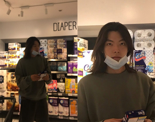'신민아♥' 김우빈, 마트에서 포착된 '장발남'...긴 머리 파격 비주얼