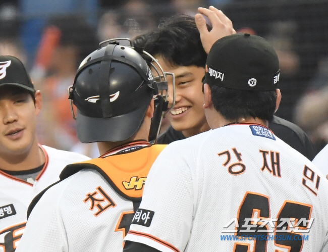 [오키나와]라이브 피칭 나선 투수 4명이 최고 150km대, 한화에선 구…