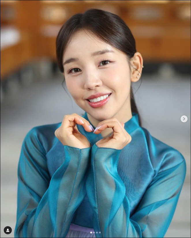 백아연 "결혼 전제 교제는 맞지만, 8월 결혼은 아직" [공식]