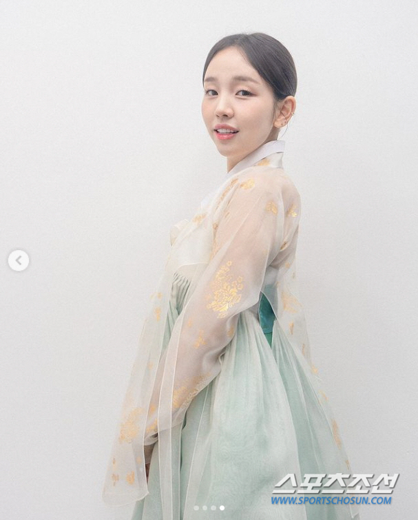 백아연 '열애', 윤하가 스포? 한달전 "어머 처자, 시집가야겠습니다" …