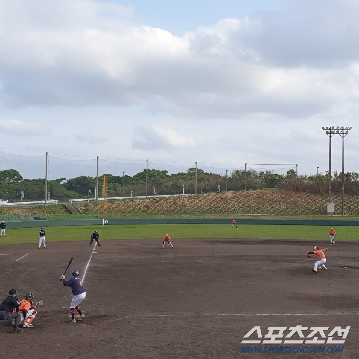 'KIA 방출→롯데 이적생' 2루타 3방 쾅, 스토브리그 중심 롯데 한화…