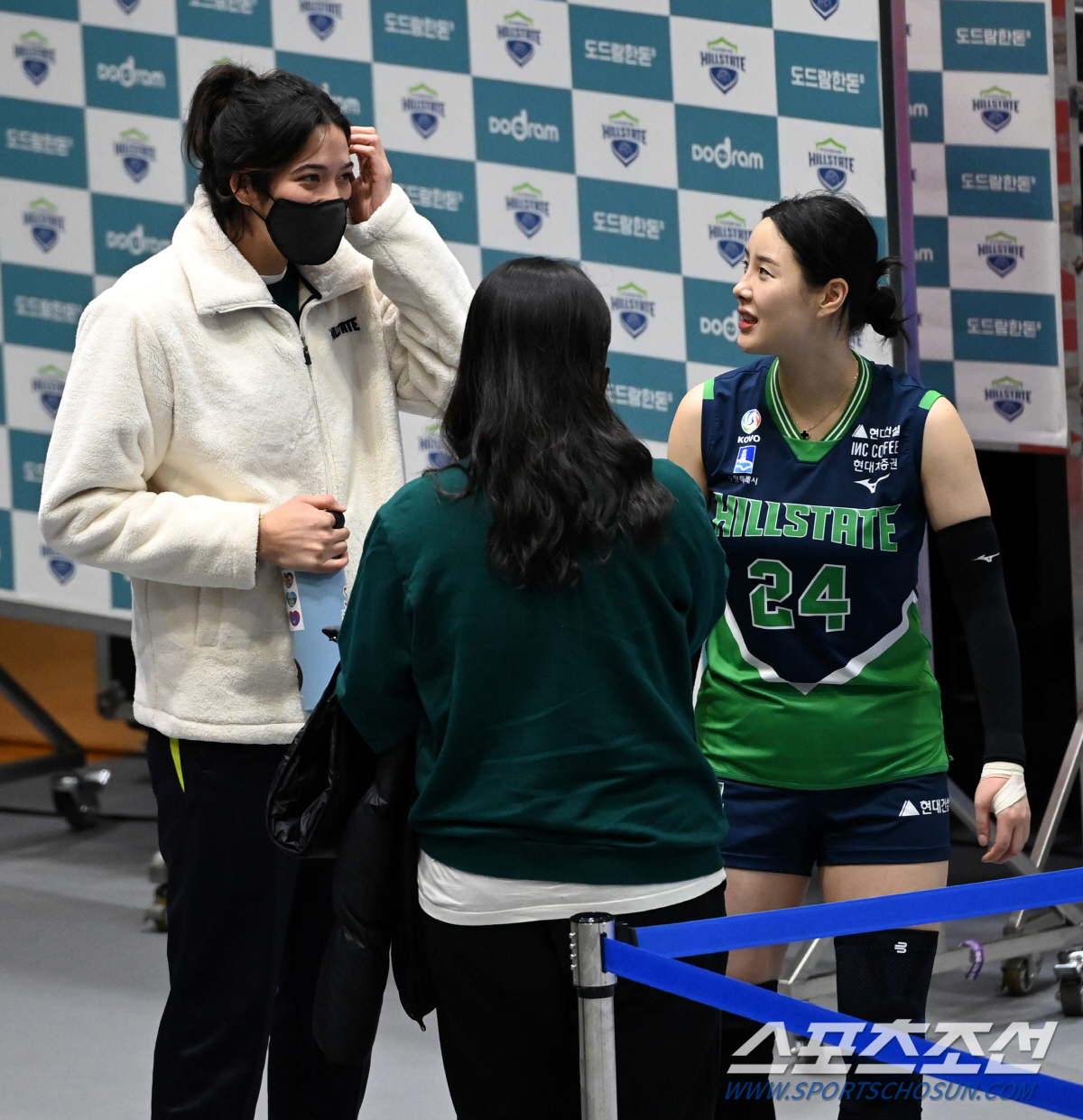 "'이봉이'에게 미안"…야스민 없는 PS 준비? 강성형 감독의 고민 [장…