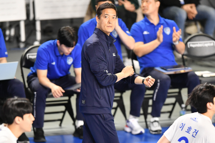"공격 결정력이 참…" 클래식매치 전패, 사령탑의 한숨