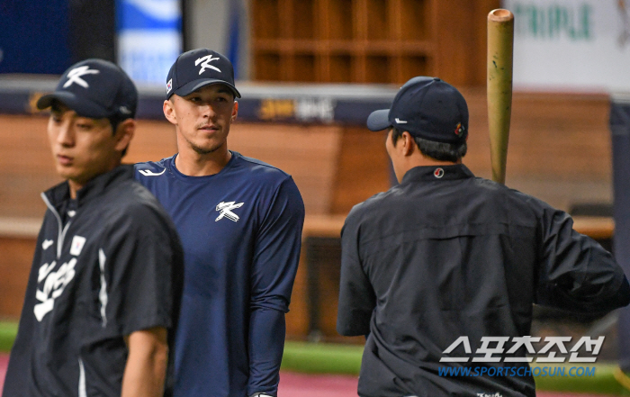 우연이 만들어낸 필연. 한국대표팀에서 만난 에드먼-김하성 세계 최고 키스…
