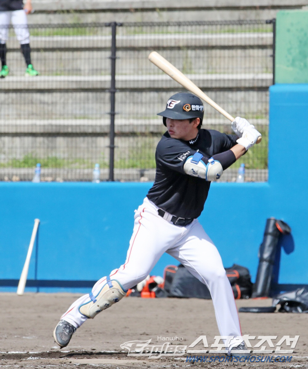 [오키나와]한화 문현빈 2번-2루수 선발출전, '특급루키' 김서현 SSG…