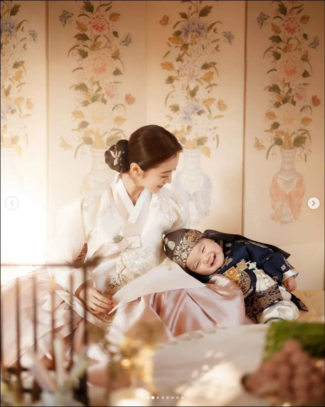 '신민철♥' 혜림, 子돌잔치서 뽐낸 장미꽃 같은 아름다움 "전통느낌 살렸…