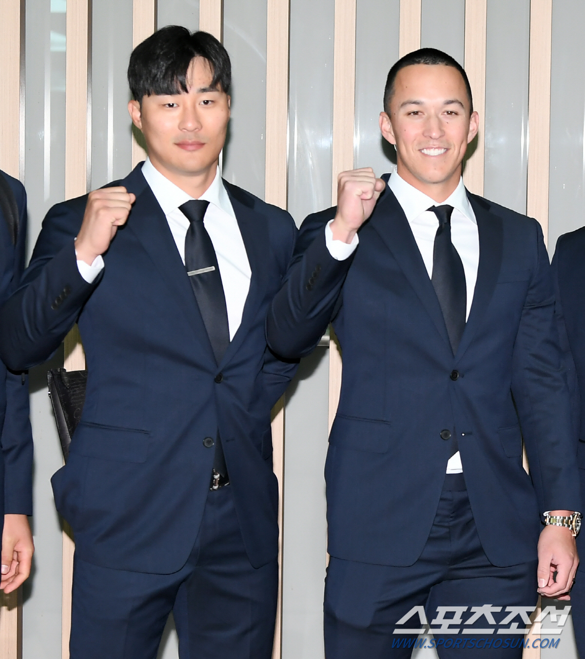 '걸전의 땅 일본 출국' ML 키스톤콤비 에드먼·김하성 '눈빛만 봐도 통…