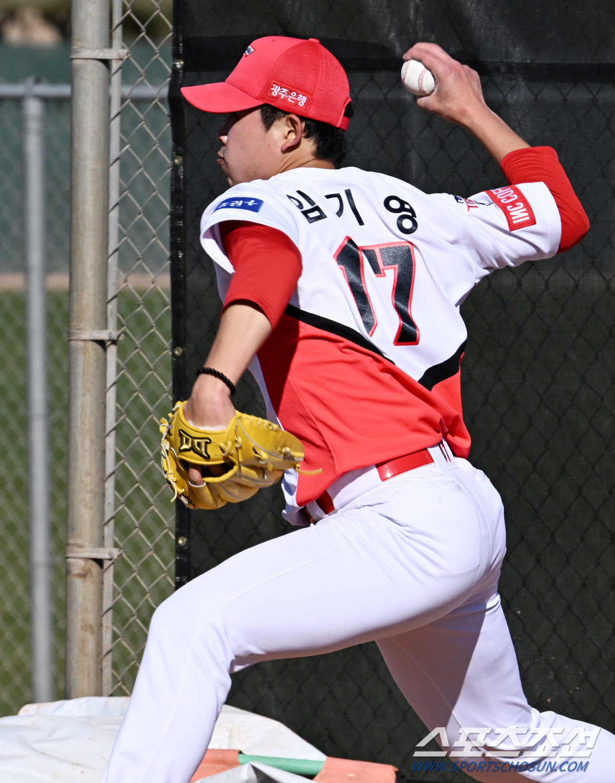 첫 실전→이닝 순삭…베테랑의 관록투…KIA 5선발 경쟁도 끝물?