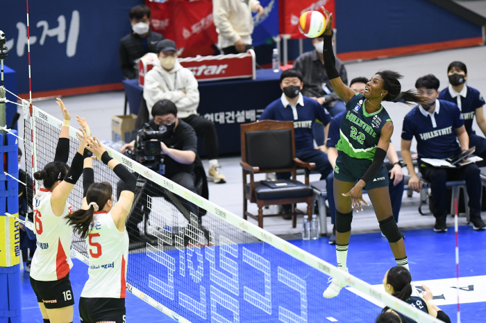 선두 추격 쉽지 않네…현대건설, 최하위 페퍼에 풀세트 끝 진땀승[수원 리…