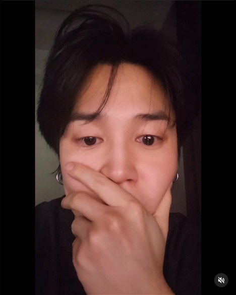 방탄소년단 지민, 오열 수준의 눈물...치킨+라면 조합 때문?