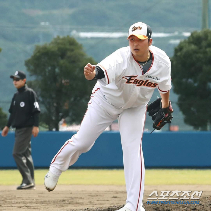 [오키나와]개막전 선발보다 더 중요한게…한화 국내 에이스 김민우의 다짐,…