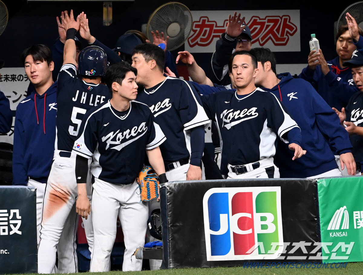 "누구랑 상대하고 싶나?" 벌써 시작된 일본 취재진의 묘한 신경전[오사카…