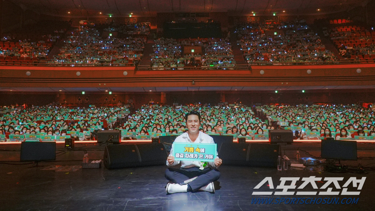 '호시절' 전국투어 마친 장민호, "마지막이라는 말은 하고 싶지 않다"