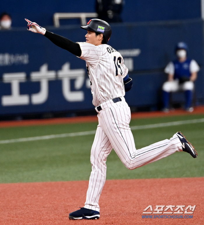 '3번 타자-선발투수' 오타니, WBC 첫날 중국전부터, 괴물 '이도류'…