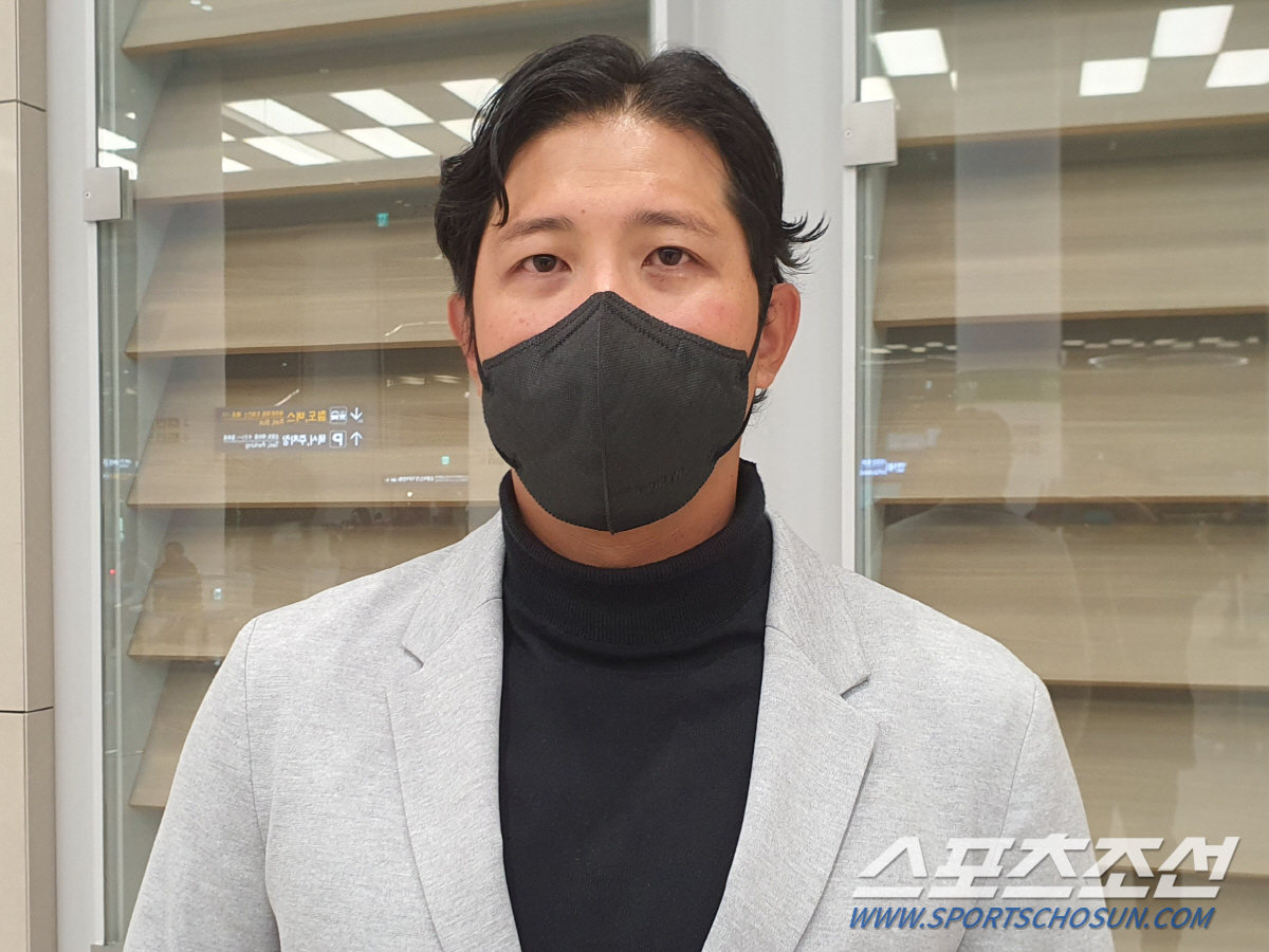 WBC와는 인연이 없던 AG 금메달 히어로의 응원 "집에서 열심히 응원하…