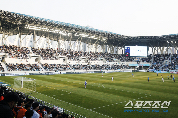 "WE ARE 대구!新축구성지 대팍의 위엄" 전북전 티켓 솔드아웃![오피…
