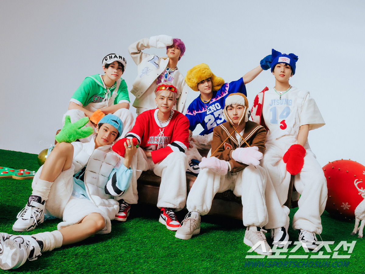 '넥스트 레벨' SM 품은 카카오, 실익 챙긴 하이브, 상처뿐인 이수만[…