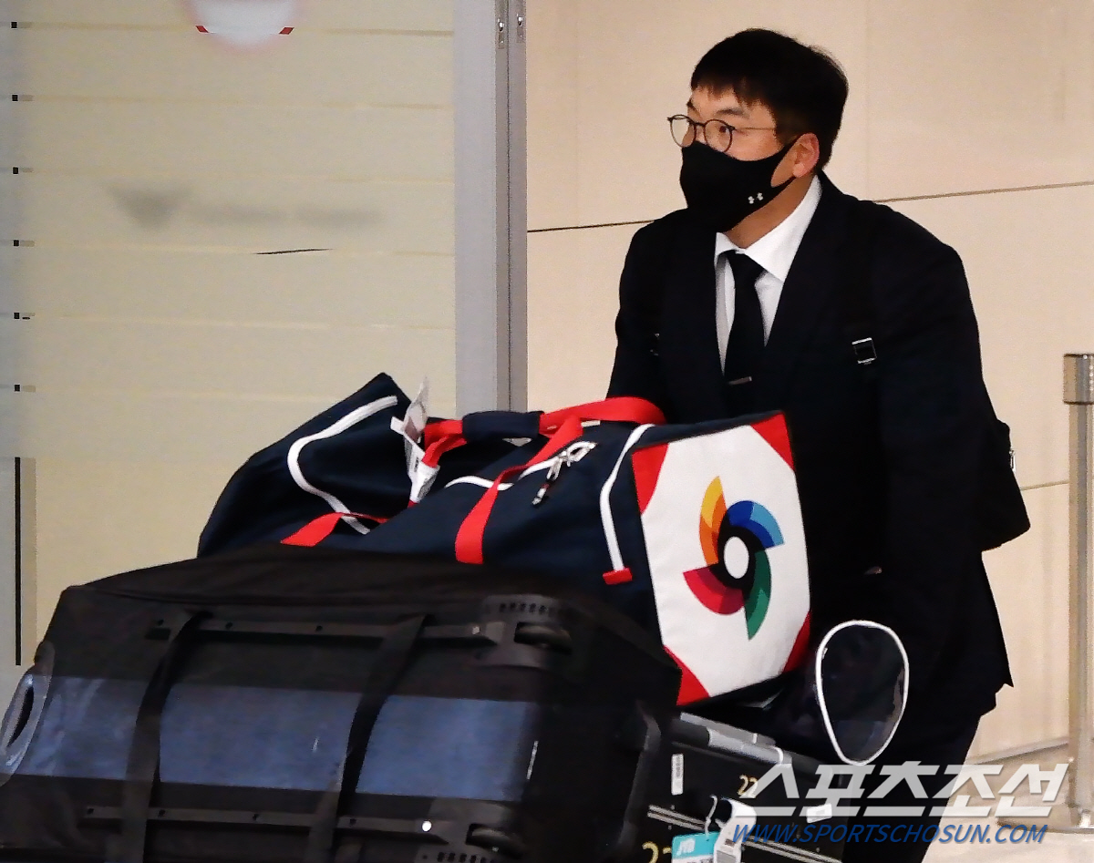 WBC 감독-주장의 마지막 인터뷰, 불난 집에 기름만 부었다 [김 용의…