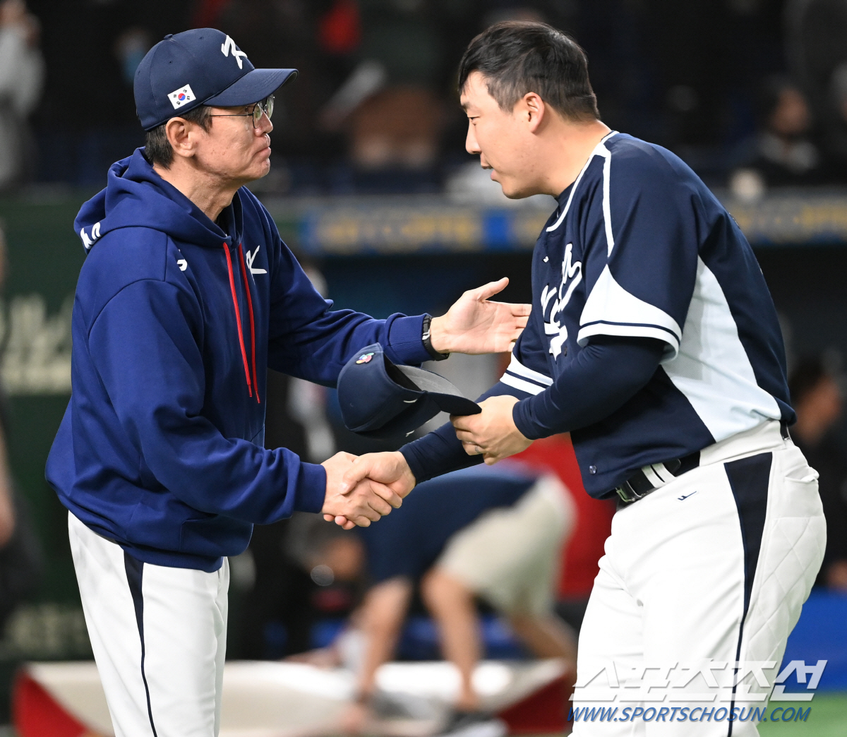 어수선한 '국가대표 은퇴' 선언과 43세의 넬슨 크루즈