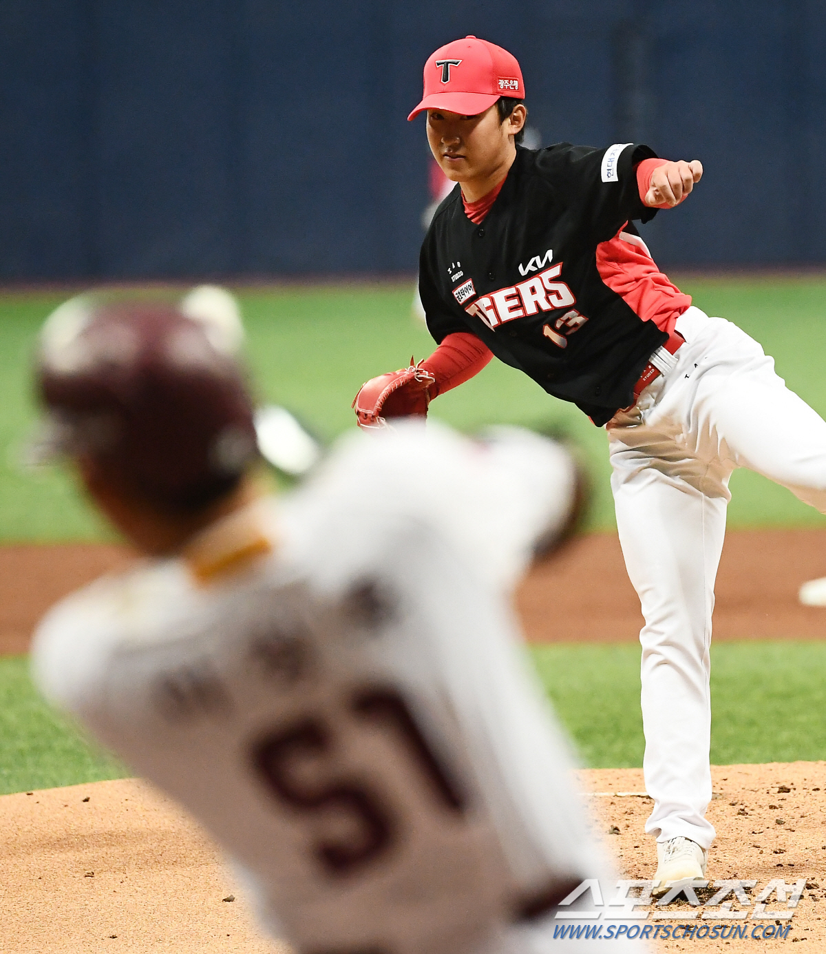 "공격적으로 배트가?"…이정후와 '1승1패', 7K 강렬 데뷔 1R 신인…