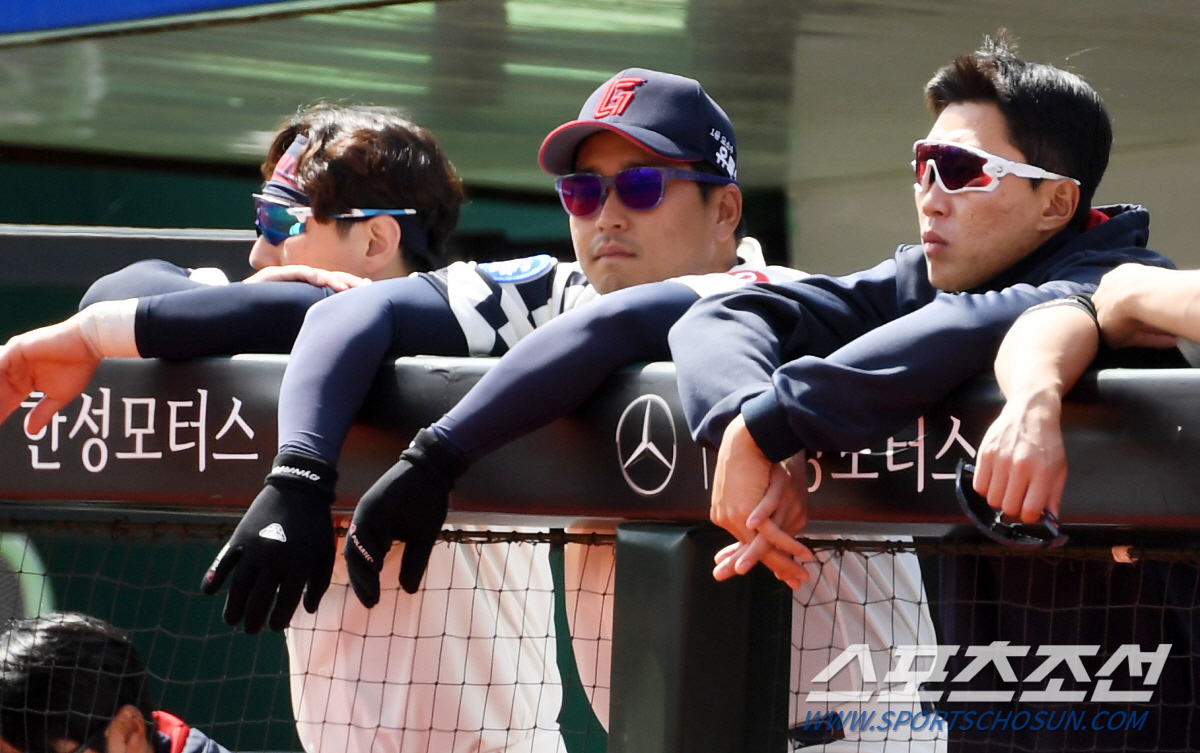 나가면 뛴다! '80억 포수' 향한 선전포고…롯데 약점 되새긴 '1G 7…