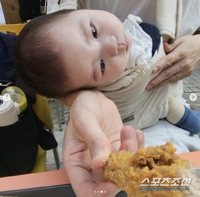 홍현희 아들임을 '치킨앓이'로 증명? '♥제이쓴'이 한입 먹었을 뿐인데 …