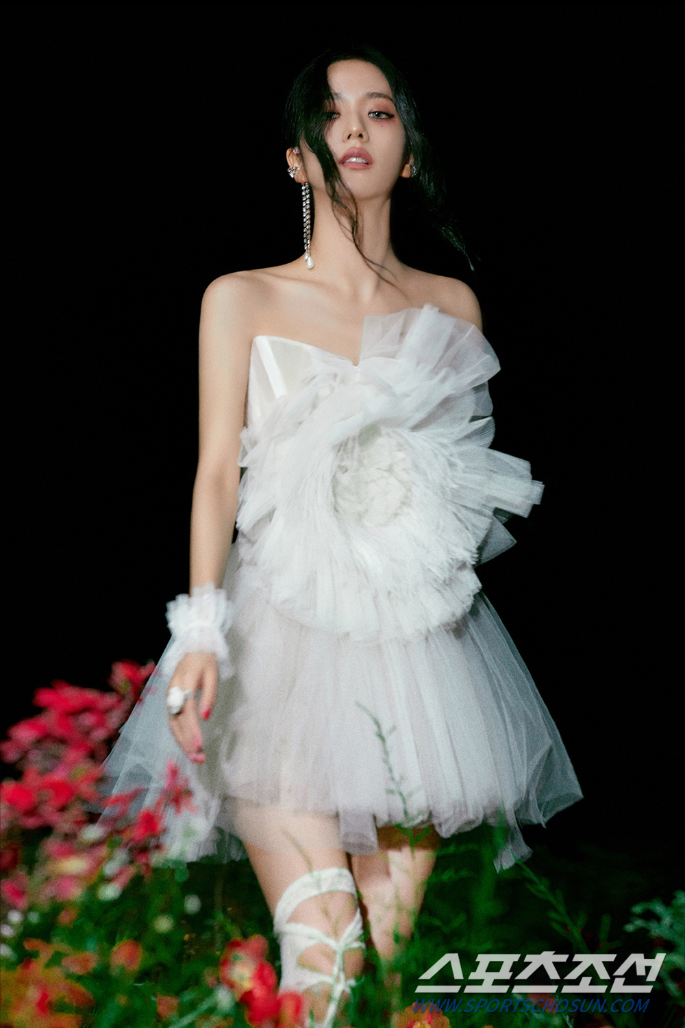 블랙핑크 지수, 첫 솔로 앨범 'ME' 선주문량 95만 장 돌파…K팝 여…