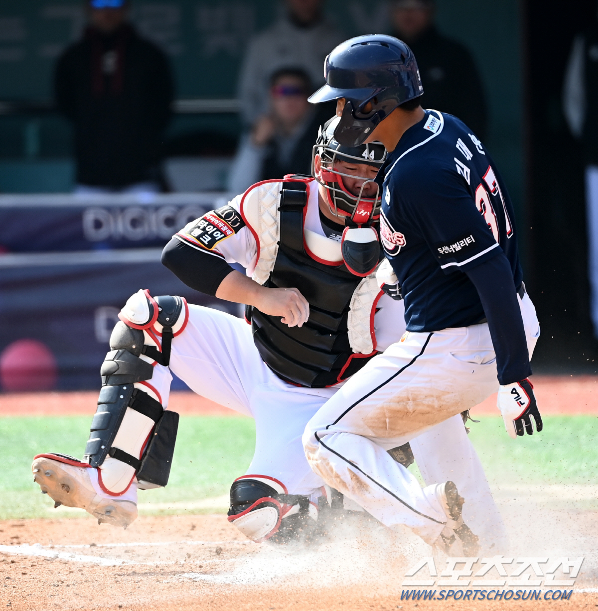 천적 극복→불펜 난조…두산-KT 5대5 무승부 [수원 리뷰]