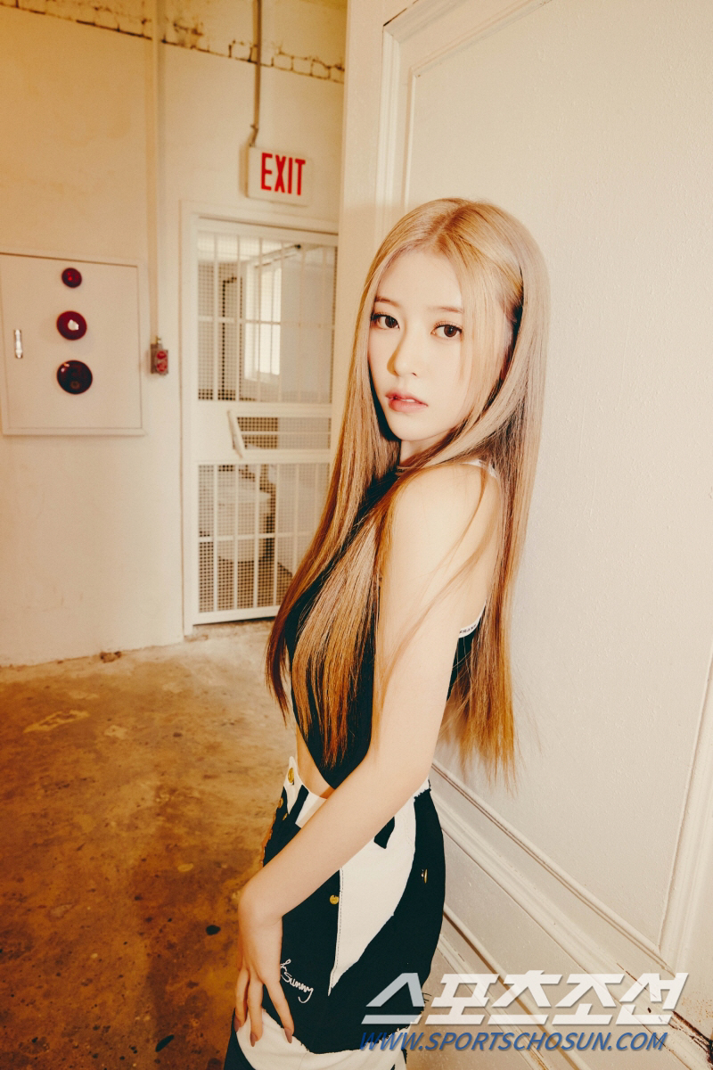 '스타팅 걸스' 두번째 멤버 '세나' 공개…차별화된 퍼포먼스에 '웃음 비…