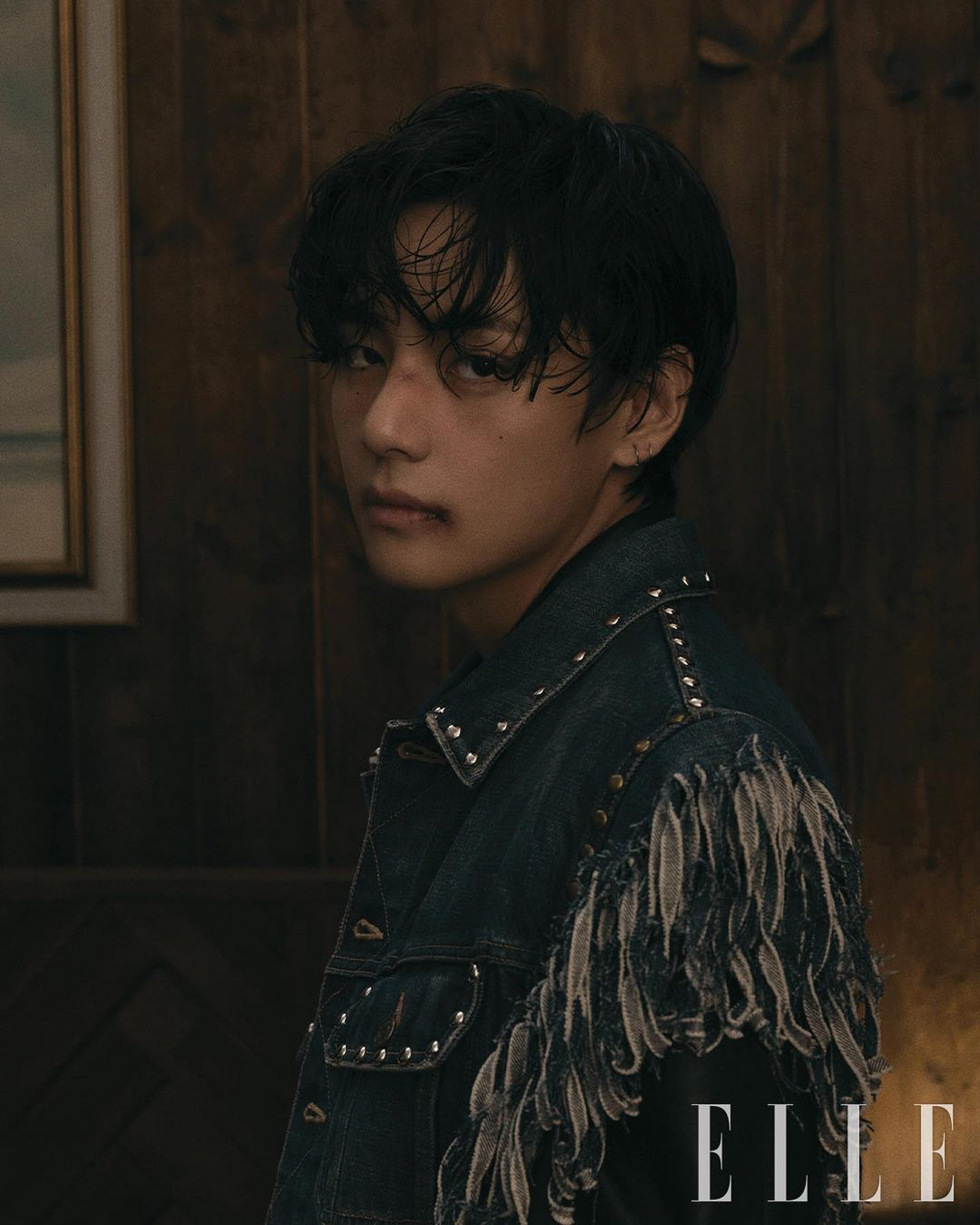 뷔, 상의 탈의 '탄탄' 복근 자랑 "BTS·아미 ♥, 변함없이 단단해"…