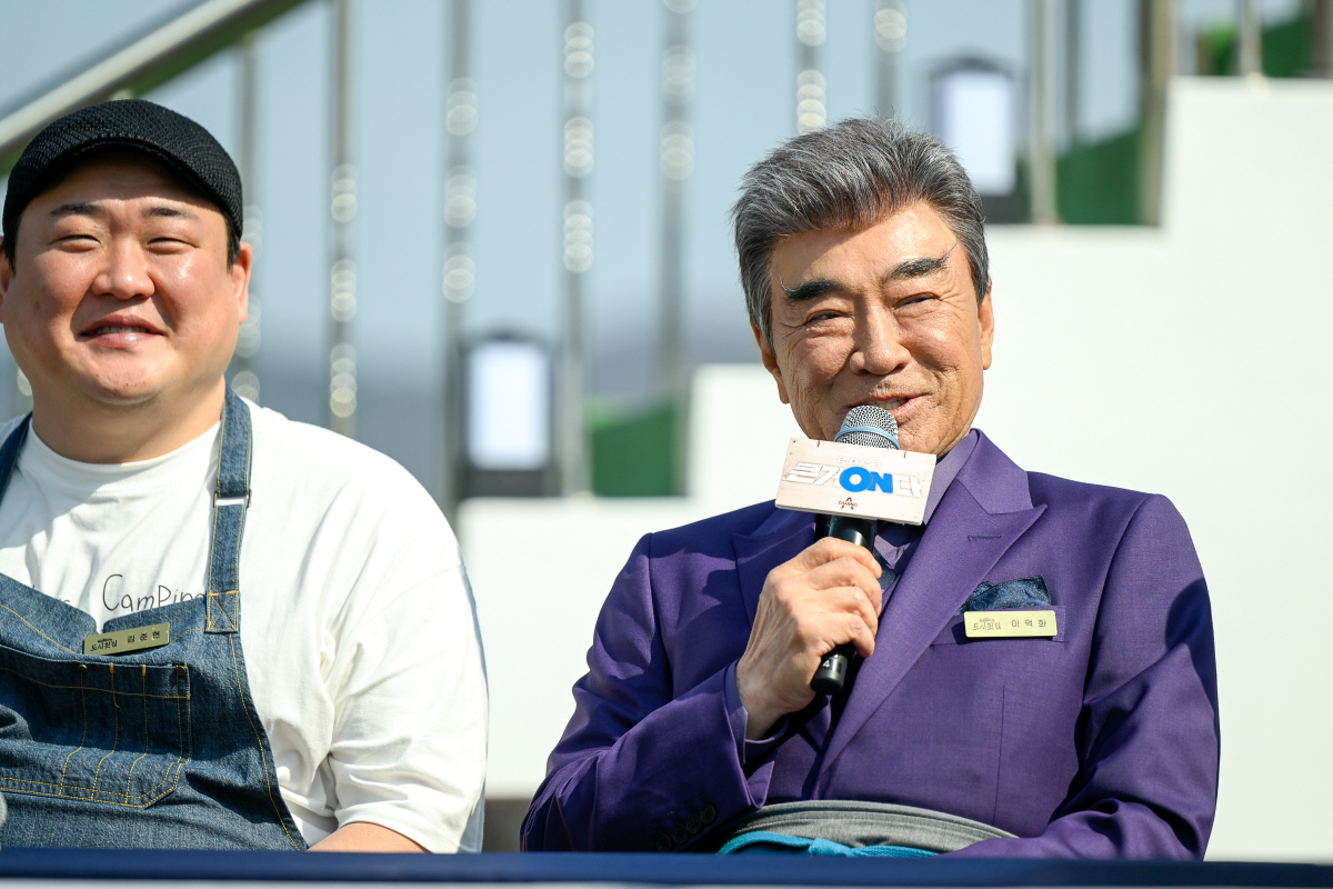 '도시횟집' 이덕화 "총지배인이지만 청소만 열심히, 다들 맛있다고 극찬"