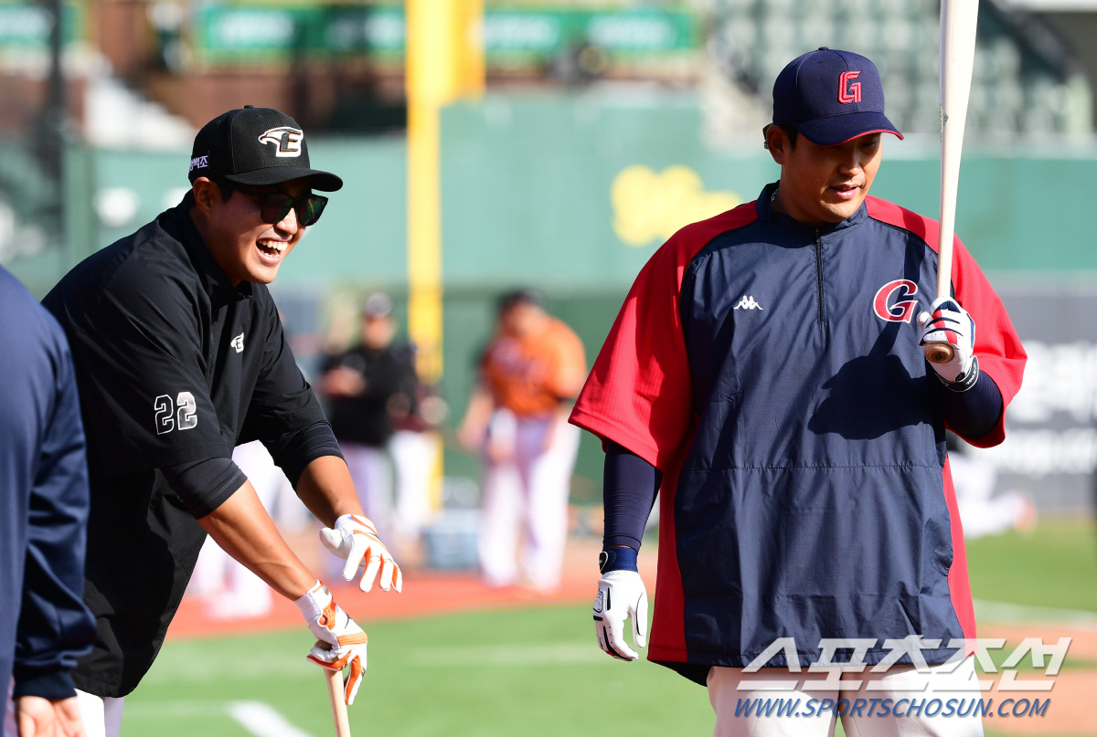 '강남아~ 형 왔다' 전직 쌍둥이 채은성-유강남 '사직에서 첫 만남' …