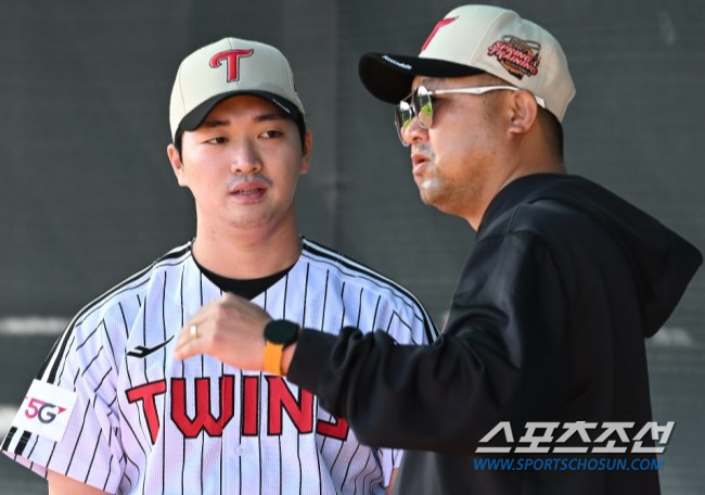 평균자책점 2년 연속 1위 만든 투수코치 건강상 이유로 휴식. 김경태-김…