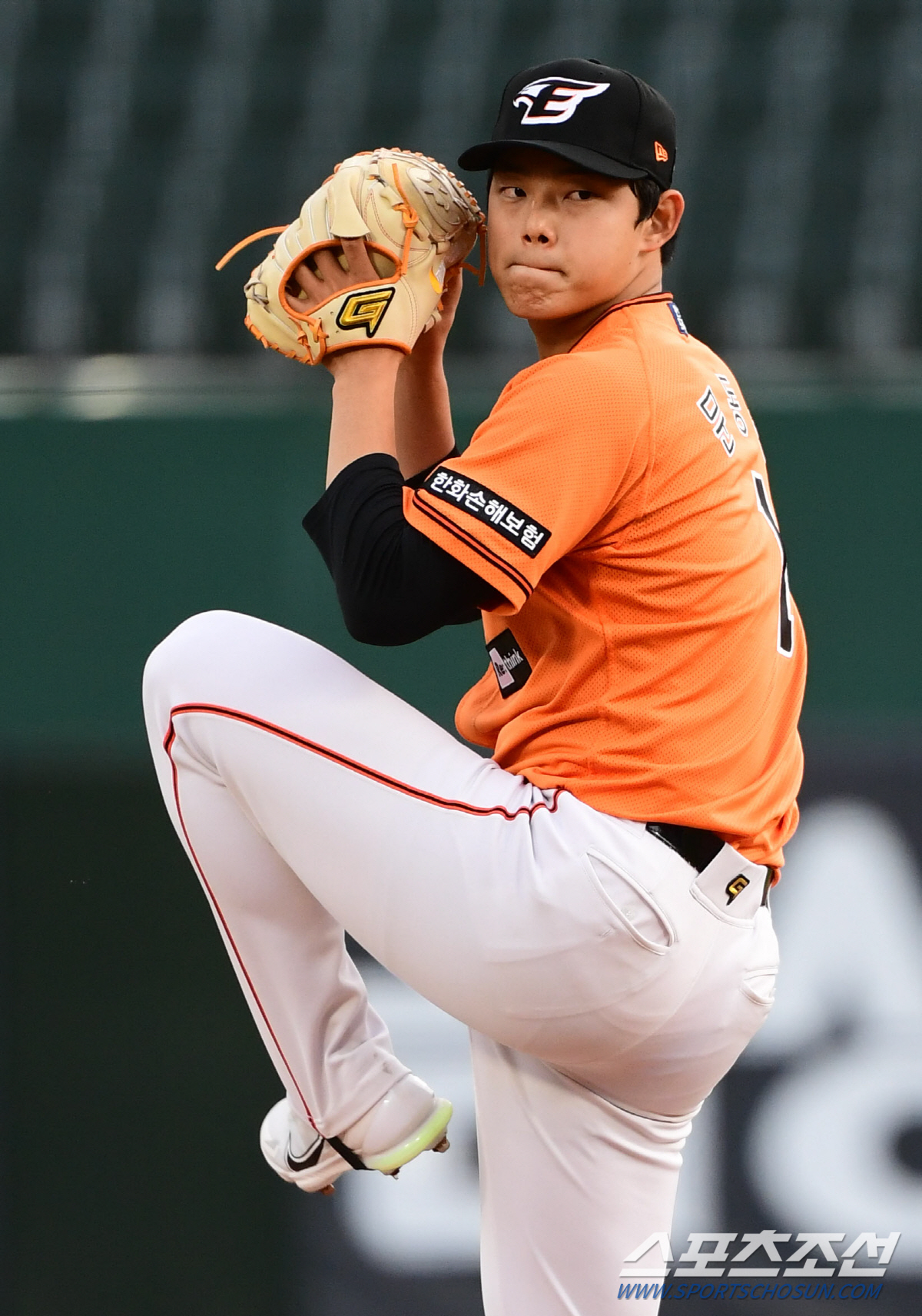 눈빛부터 똘똘 해진 문동주 '157km도 가볍게~' 2년차 파이어볼러의 …