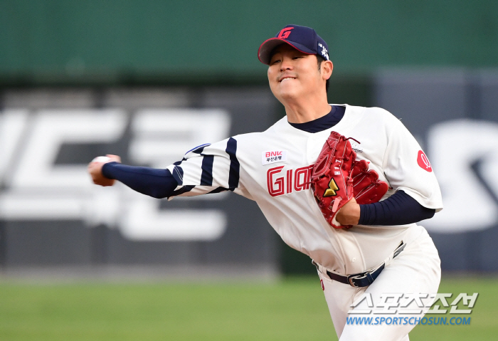 [부산현장]2승1무7패 시범경기 꼴찌, 서튼 롯데 감독 "준비 과정이 만…