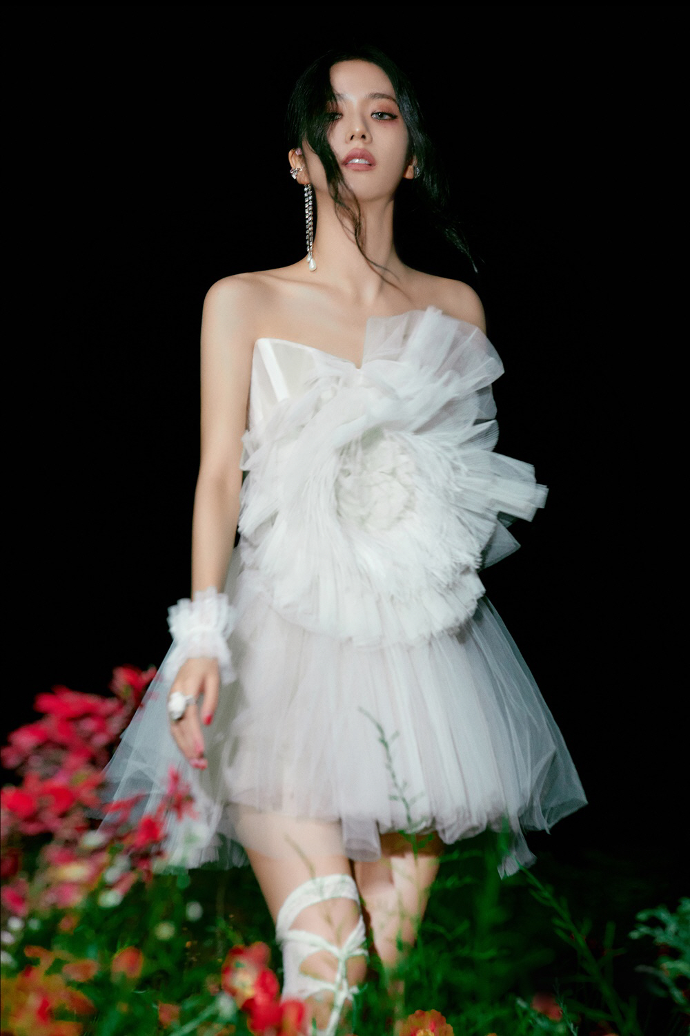 블랙핑크 지수, 첫 앨범 선주문 124만 돌파...K팝 女 솔로 신기록 …