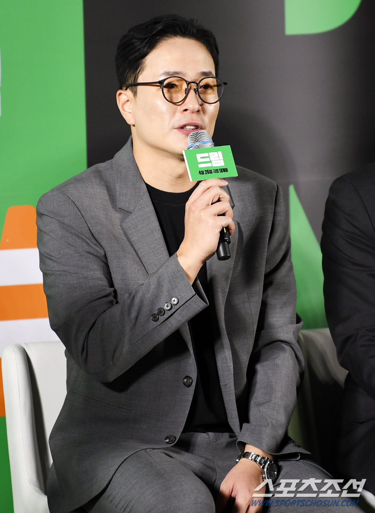 '드림' 이병헌 감독 "'홈리스 월드컵' 실화 바탕…완성까지 가장 오래 …
