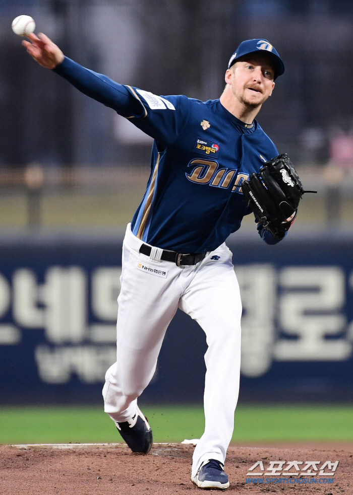 '페디 6K 무실점+김주원 쐐기포' NC, 삼성에 8-0 대승, 개막전 …