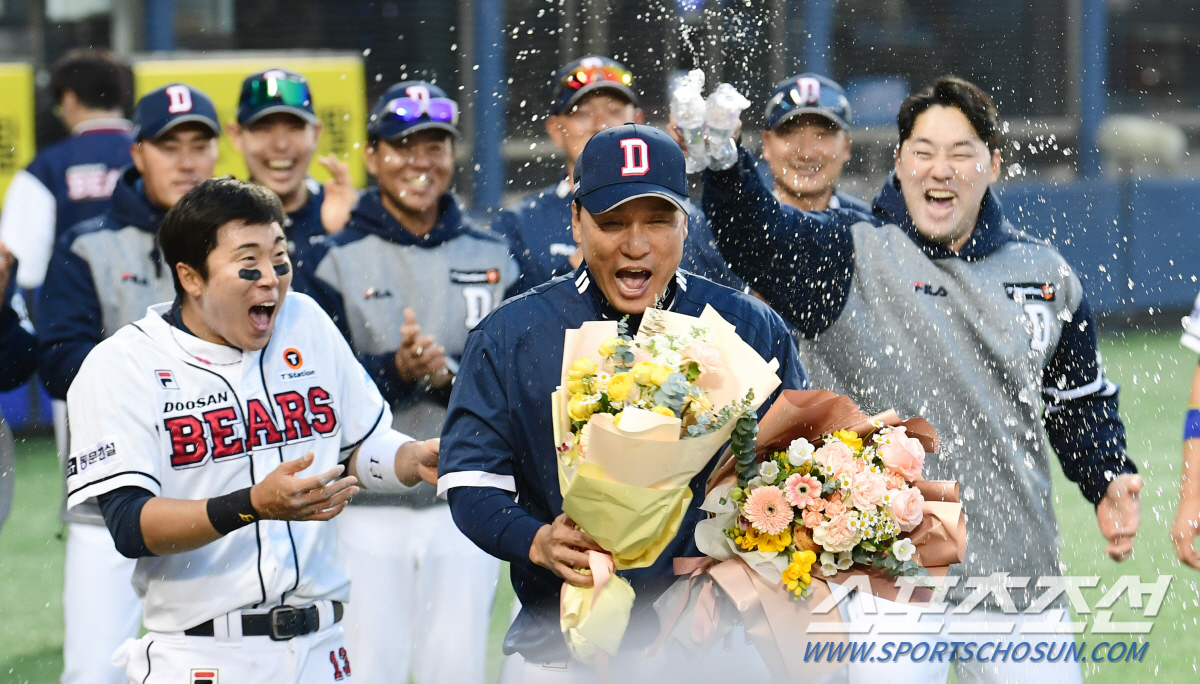 '과묵한 국민타자?' 초보감독을 폴짝 폴짝 뛰게 만든 개막전 승리 [잠실…