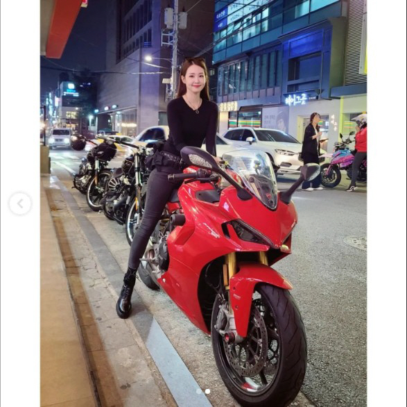오정연, 2500만원 슈퍼바이크 인증…걸크러쉬 반전매력